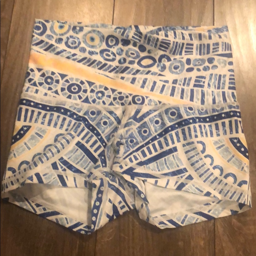 Niyamasol yoga shorts
